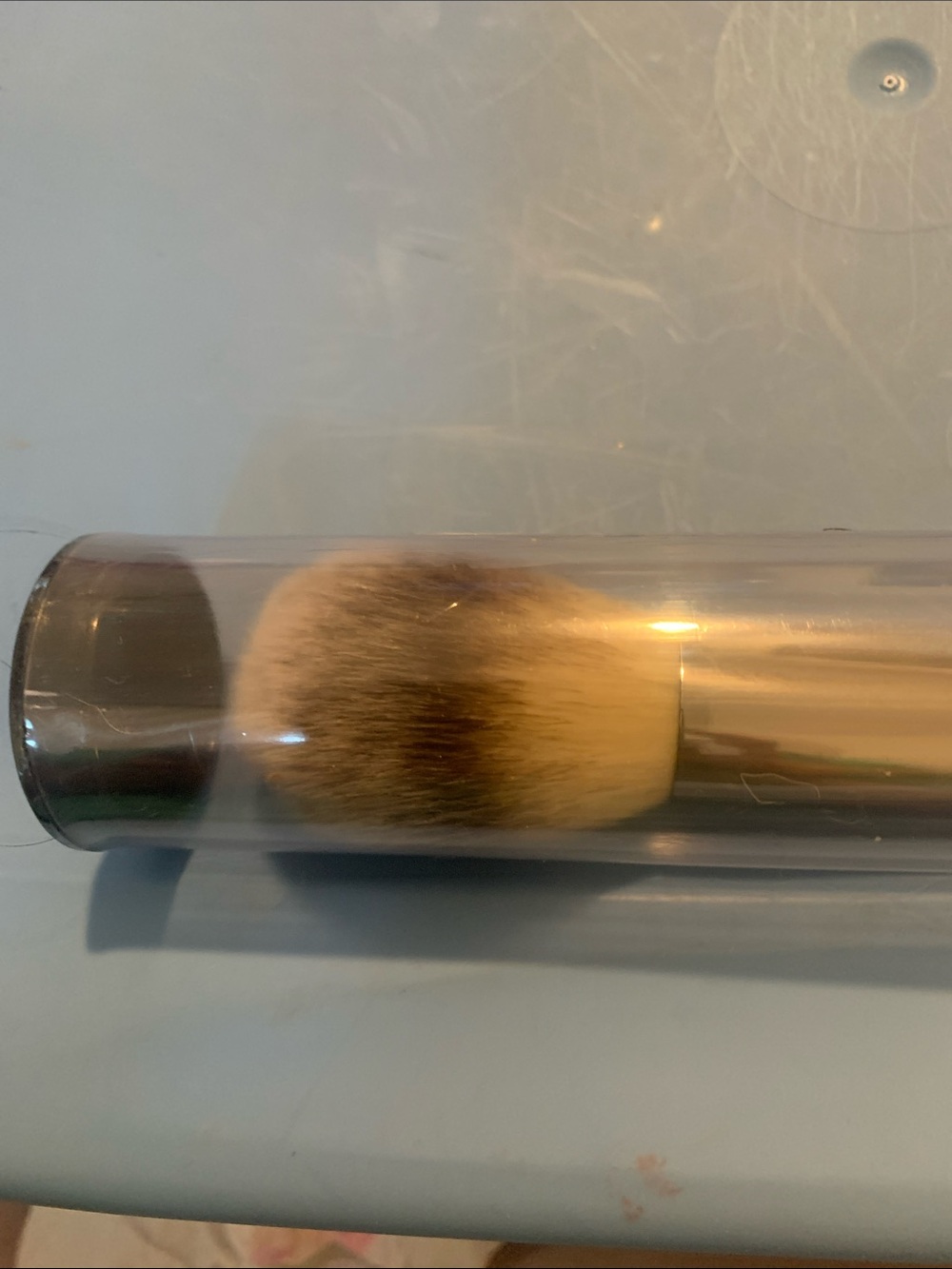 it cosmetics Black Retractable Face Brush with Cream-Tipped Bristles